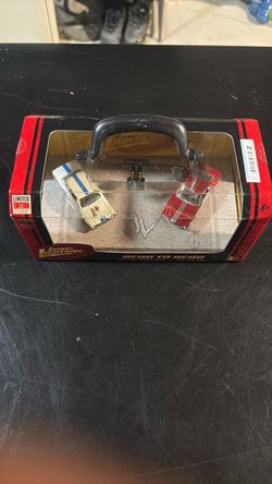 Johnny Lightning Head to Head Limited Edition Die-Cast Set