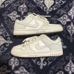 Light Grey Women’s Nike Dunks