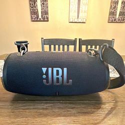 Bluetooth portable speaker