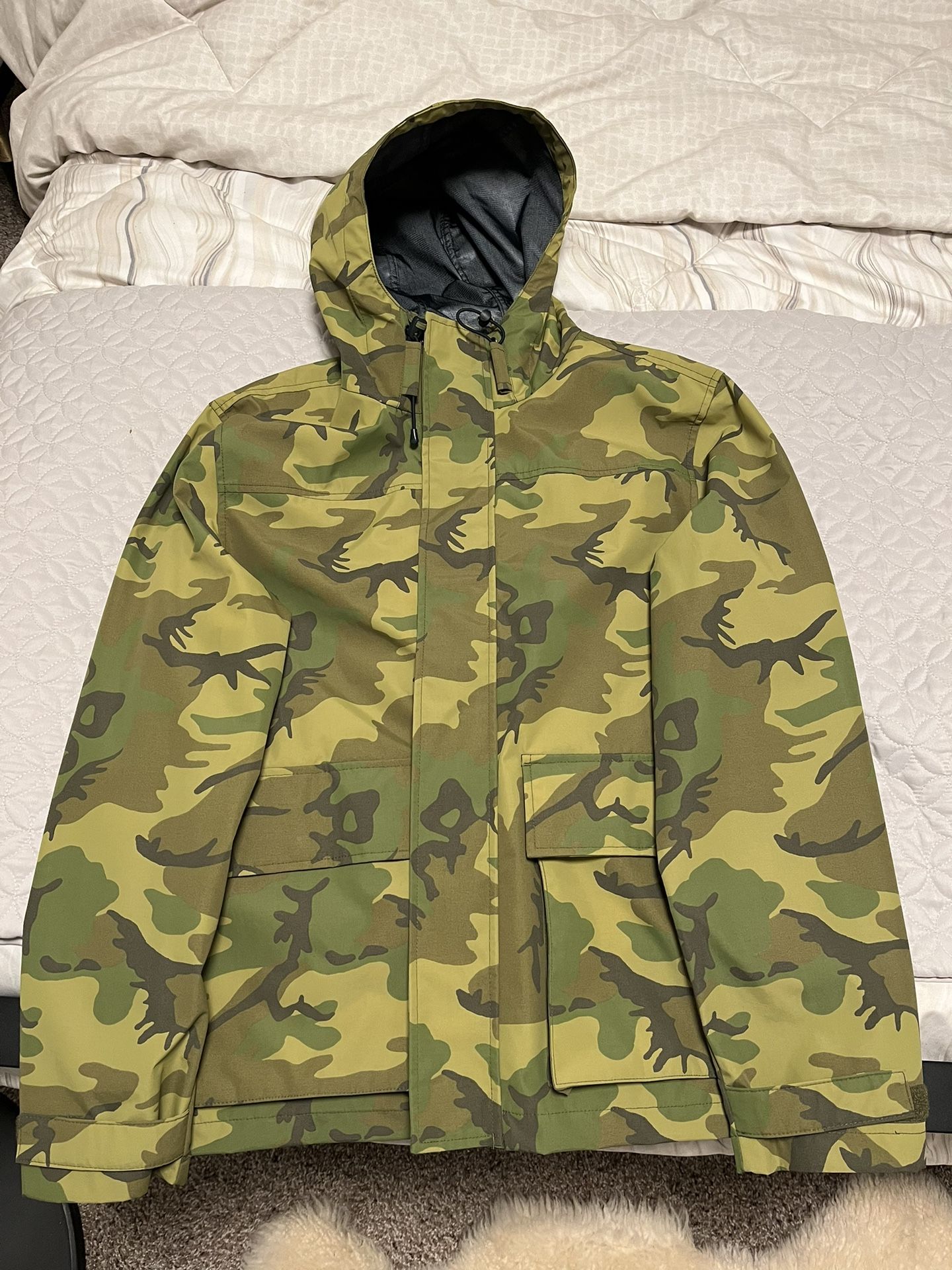 Stylish (New) J. Crew Camo Waterproof Raincoat Size Large