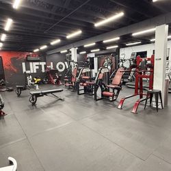 Brand new🤩3/4 Thick Rubber CrossFit & Commercial Gym Flooring