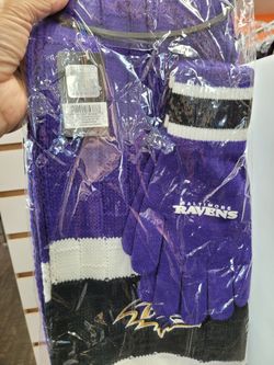 Ravens Scarf and Gloves