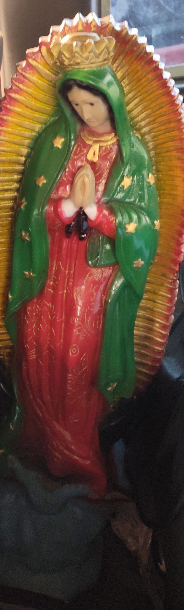 Virgin Merry Statue 