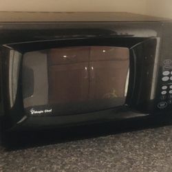 MagicChef Microwave 0.9 Cu.Ft.900W