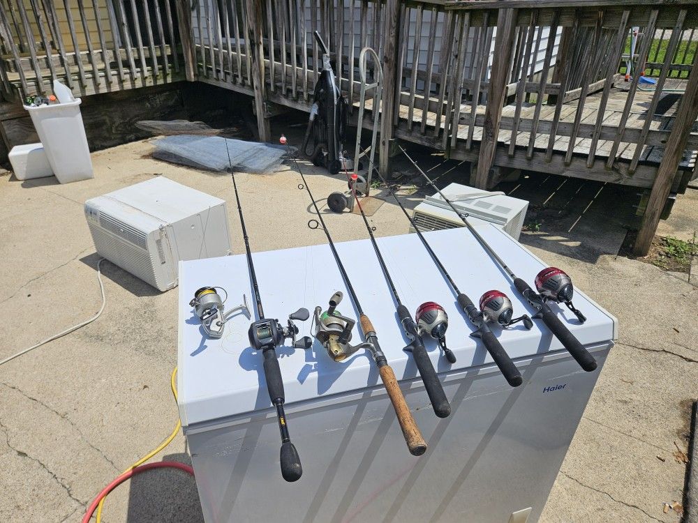 Nice fishing gear https://offerup.com/redirect/?o=d2lsbGluZy5Ubw== sell as one lot are piece by piece