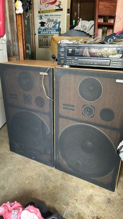 Pioneer speakers