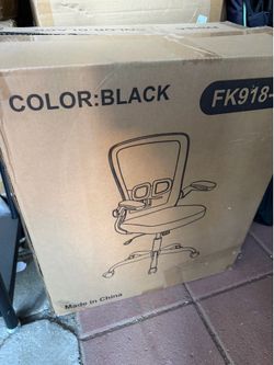 Office desk chair new in box $60