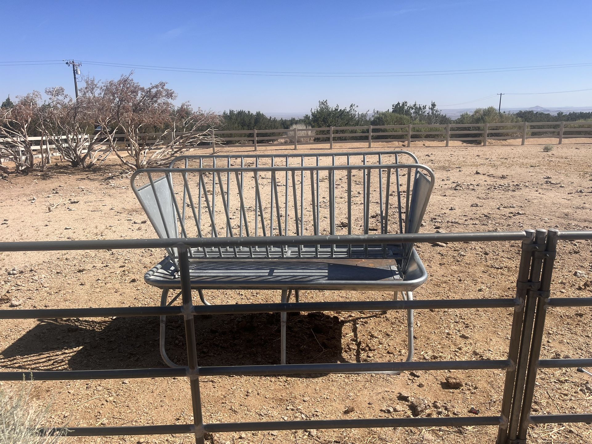 Large livestock Feeder manger