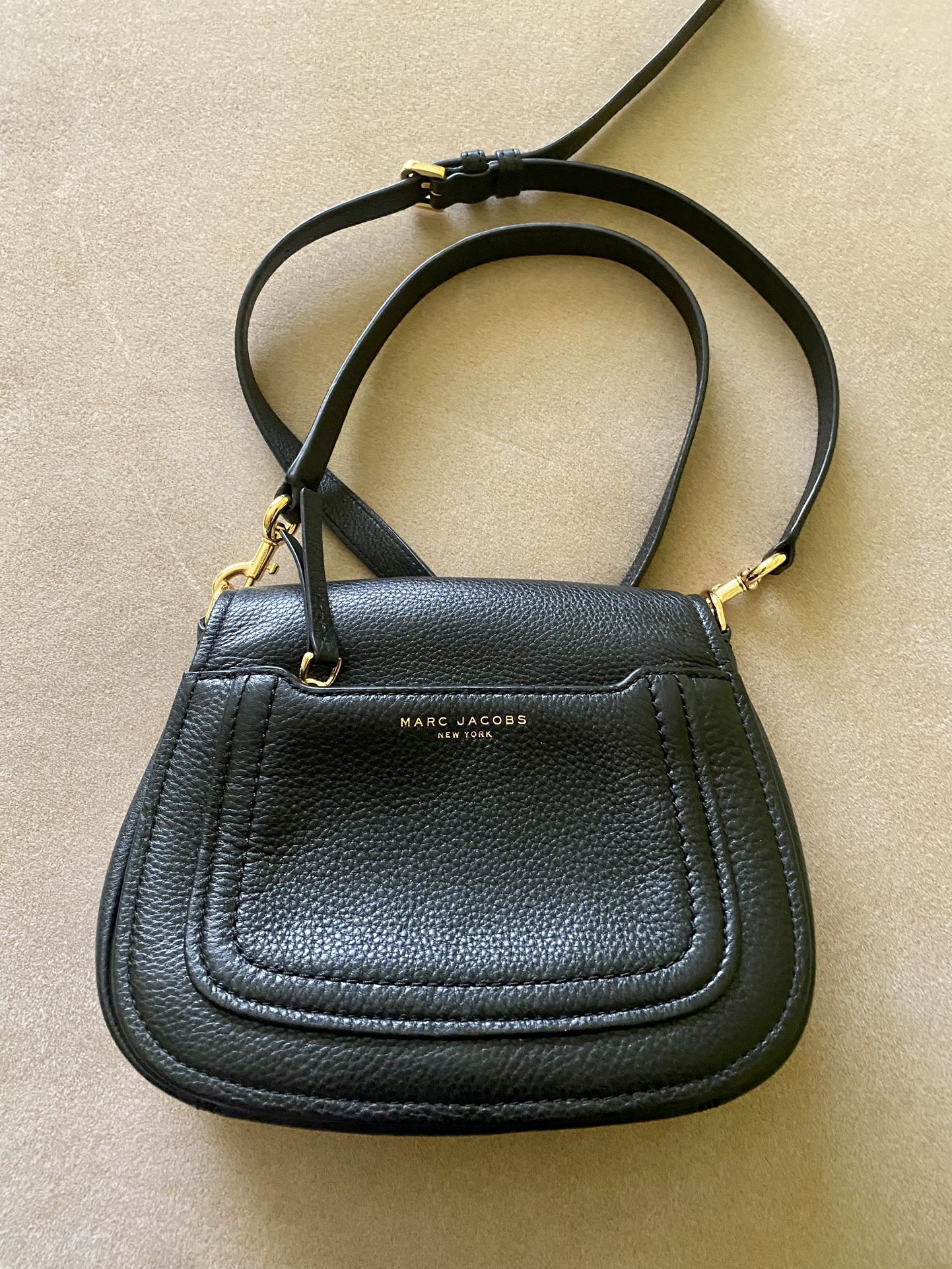 Marc Jacobs Crossbody Bag ( Pick Up Only) 