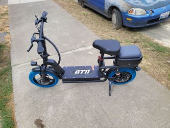 New 48v 739 watt   a 18a battery  scooter