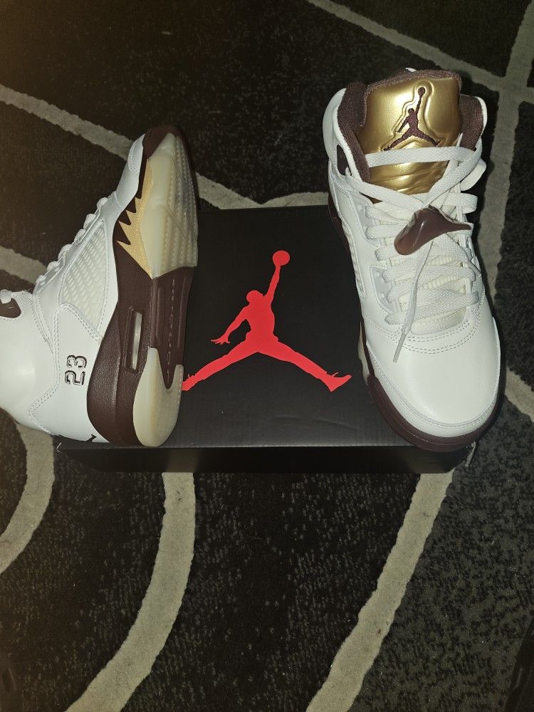 WMNS AIR JORDAN 5 RETRO   SHOES  NEW 