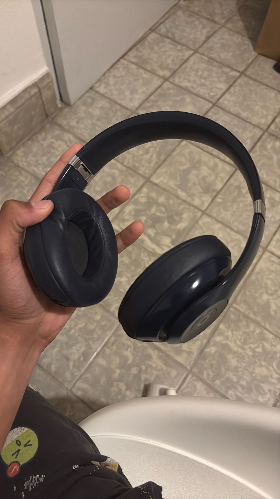 beats studio pro (navy blue)