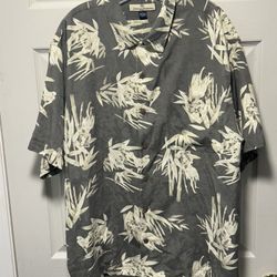 Tommy Bahama 100% Silk Hawaiian Floral Hula Pin Up Girl Short Sleeve Shirt Large