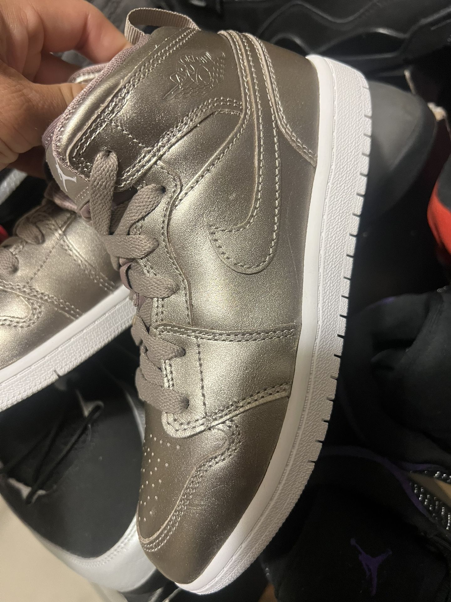 Jordan 1 Rose Gold 