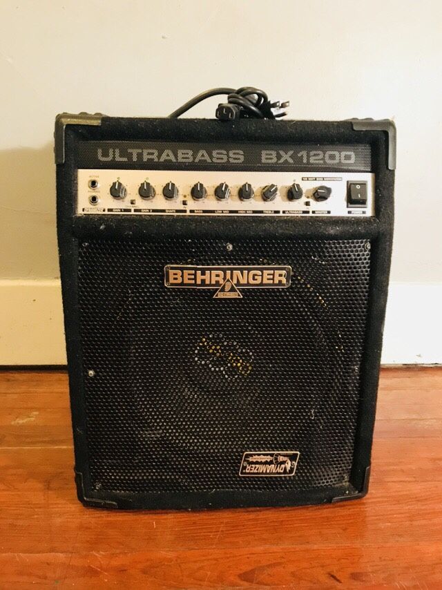 Behringer Ultrabass BX1200 Bass Amp