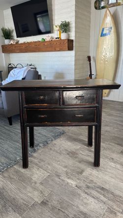 Wonderful hardwood table