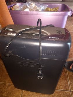 Paper shredder works great