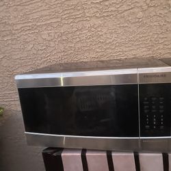 Frigidaire Microwave 