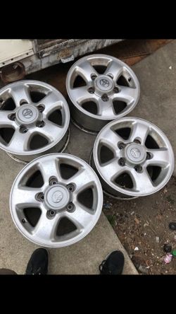 16x8toyotaLandcruserset4aluminumrims