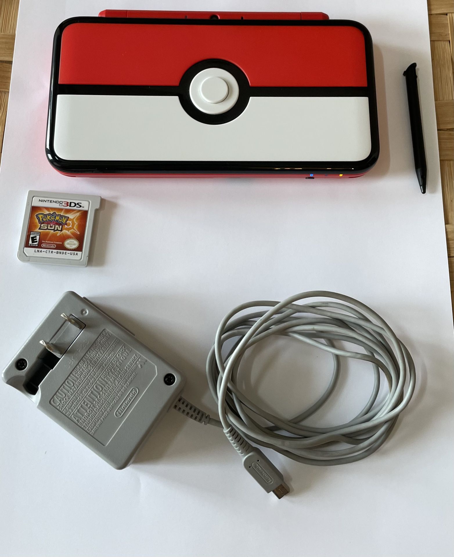 Nintendo 2DS XL Pokémon Ball Special Edition And Pokémon Sun Game for Sale in Orlando, FL - OfferUp