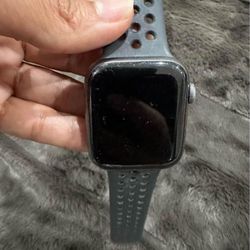 Apple Watch Series 6 Nike 