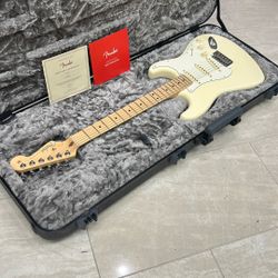 Fender Standard Stratocaster  USA Maple Fingerboard Electric Guitar Olympic - White