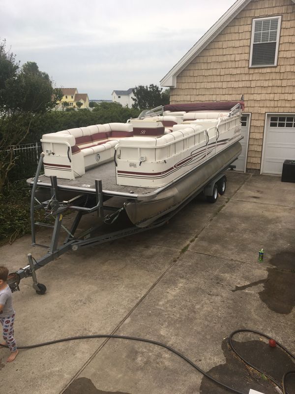 2005 bentley 240 cruise pontoon boat