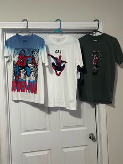 GAP Men’s Spider-Man Tees- Size Small