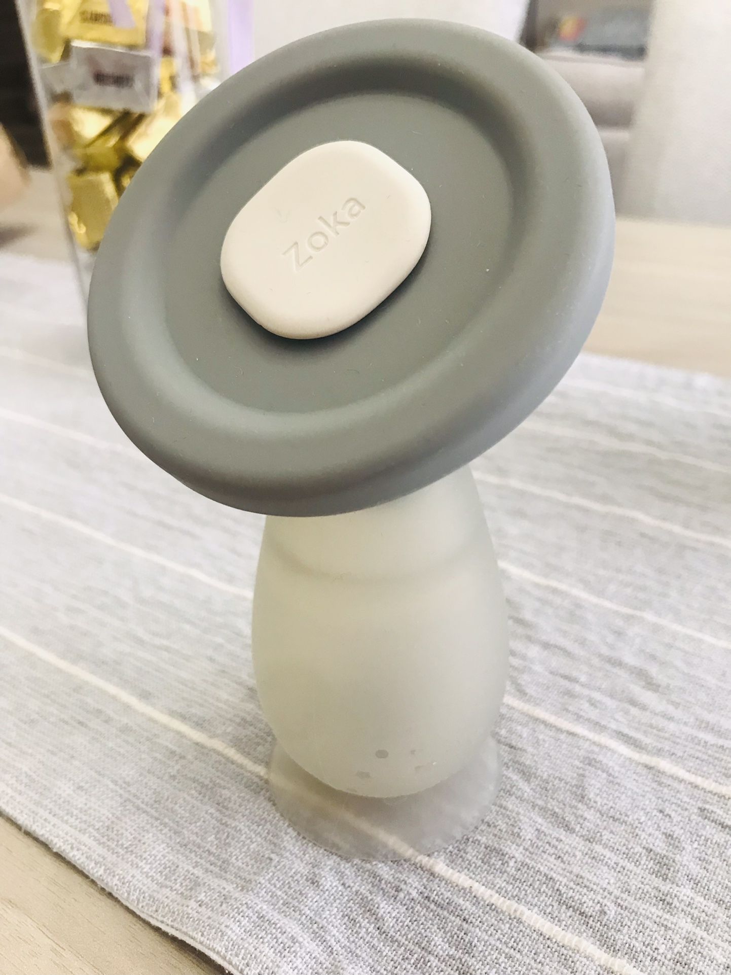 Zoka Manual Breast Pump With silicone Base (Opened But Never used)