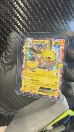 Jolteon EX Pokemon Card