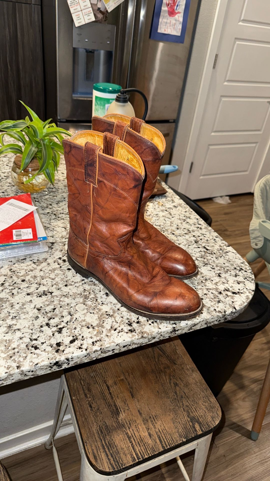 Justin Ropers (Boots)