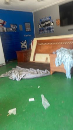 Bedroom set
