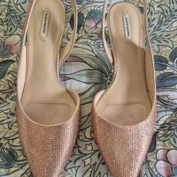 Women's dress shoes