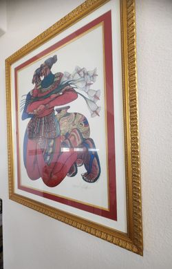 Black Art ~ excellent condition  ~ Modesto estate sale ~ make reasonable  offer