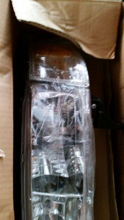 Honda Accord headlight Dr side