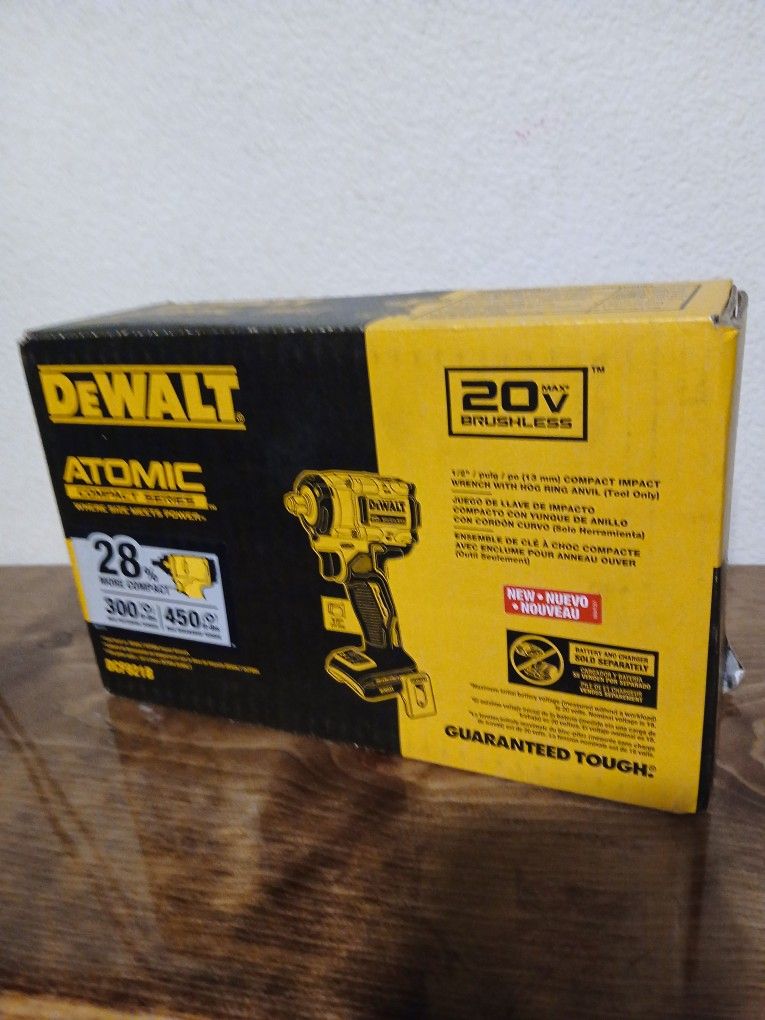 DEWALT 1/2" IMPACT WRENCH