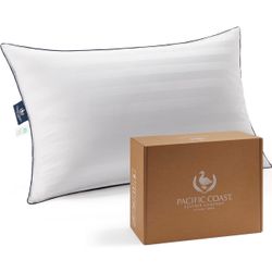 Luxury Pacific Coast Goose Down Pillow - New - Size Queen - Serious Gift Vibes Priced At $300 Retail