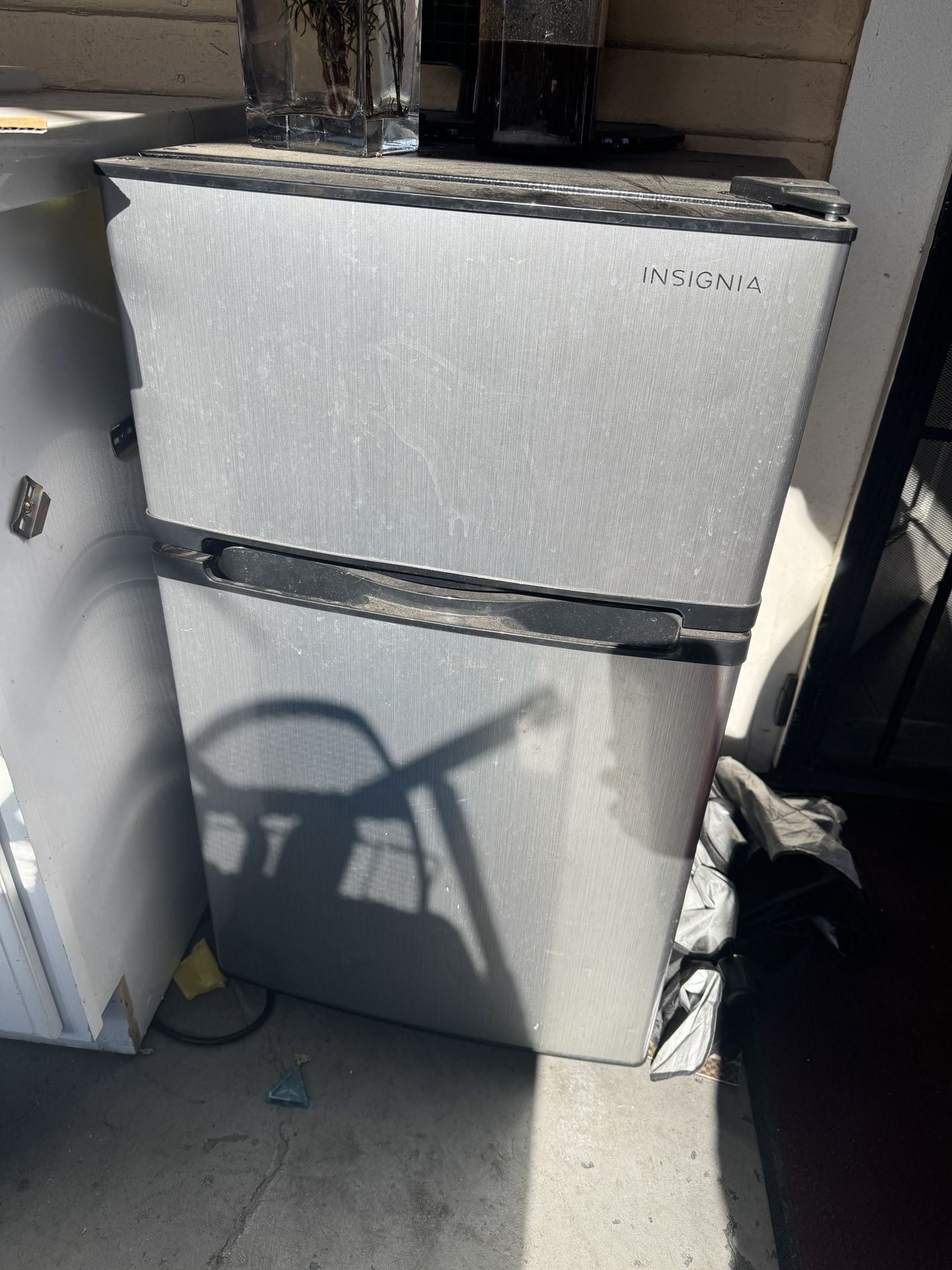 Insignia Mini Fridge 