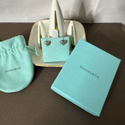 Tiffany & Co. Puffed Heart earrings 