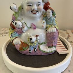 Happy ceramic Statue with Children 