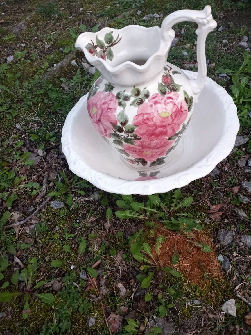 Cash Pottery Pitcher and Bowl