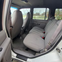 1999 Ford Explorer 