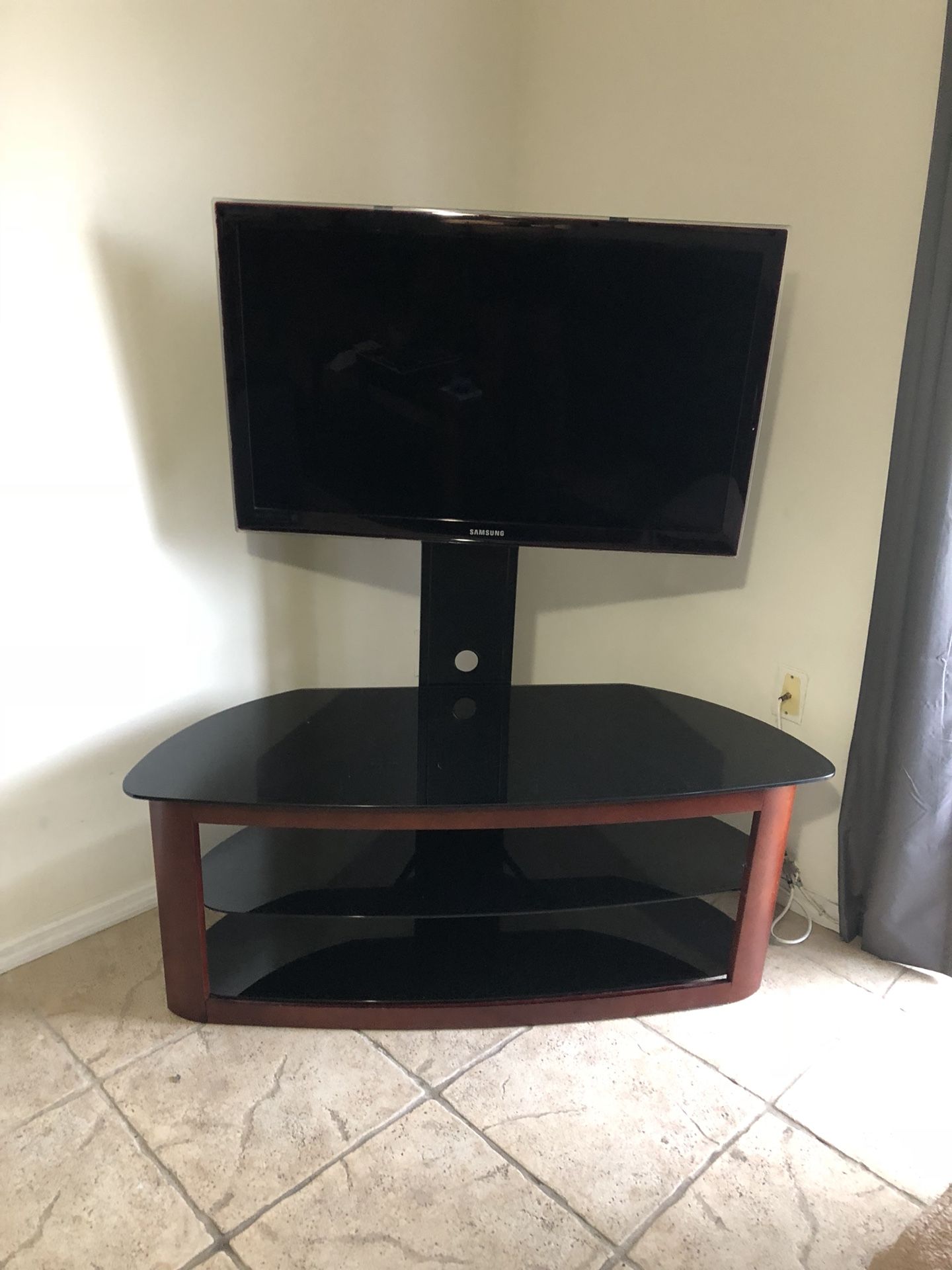 Aluminum, glass and wood Tv console up to 55” tv
