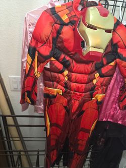 Iron man size med with mask