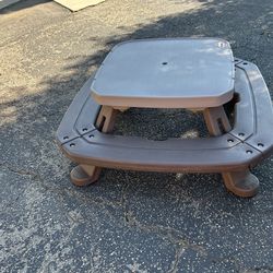 Table For  4 Little Kids 