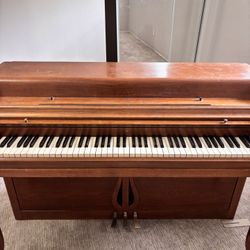 Good Condition Piano