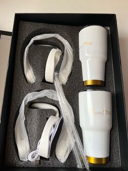 2 Thermo cups. 2 headphones