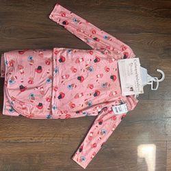 Pajama Set With Fluffy Blanket