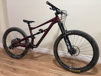 Specialized Status 160 S4/ 5ft 8-6ft 2)