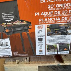 Blackstone 20in Camping Griddle Kit with Stand